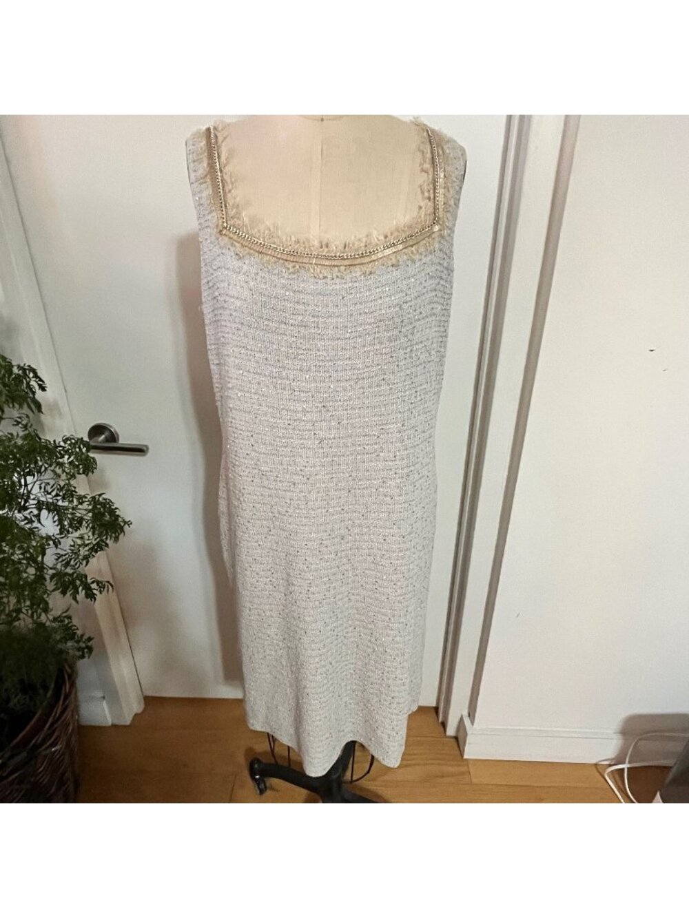 ST. JOHN  Santana‎ Knit Blue and White Sheath Dress with Gold Sequined and Chain